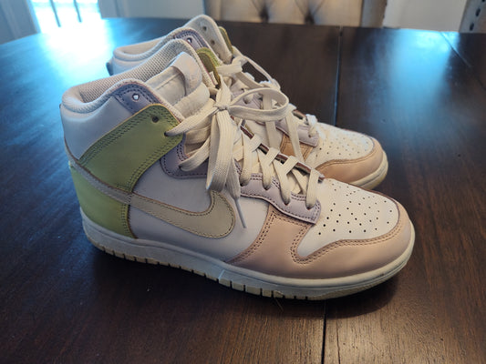 Seller 185: Nike Women's Shoes size 7.5