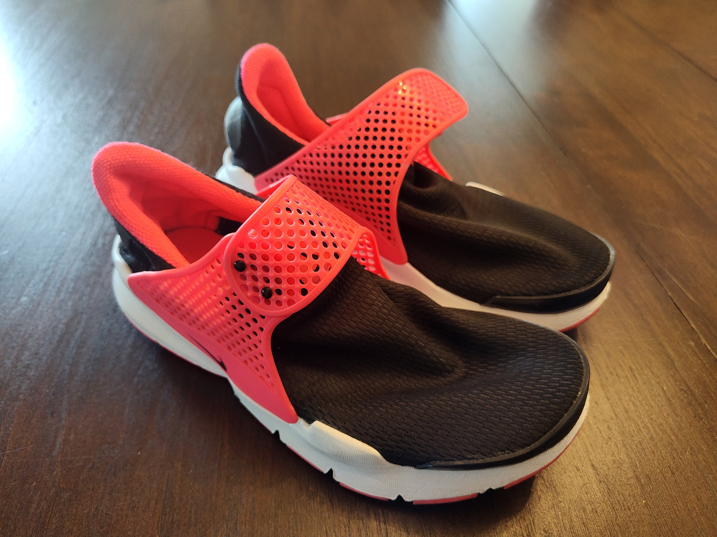 Seller 185:  Nike girl's shoes size 6 youth pink black