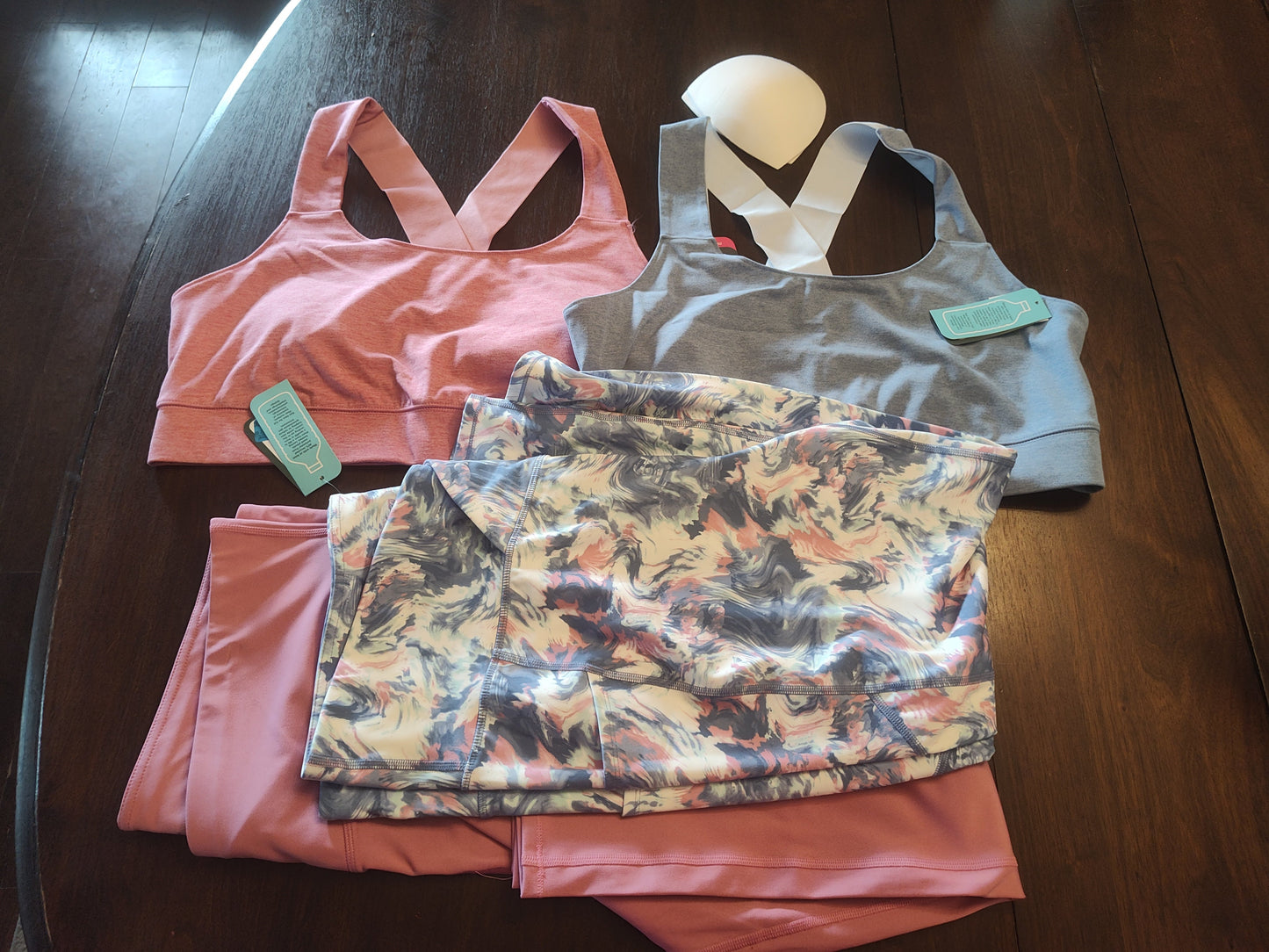 Seller 185:  MTA Women's 2x/3x Athletic Wear New 2 mix and match sets