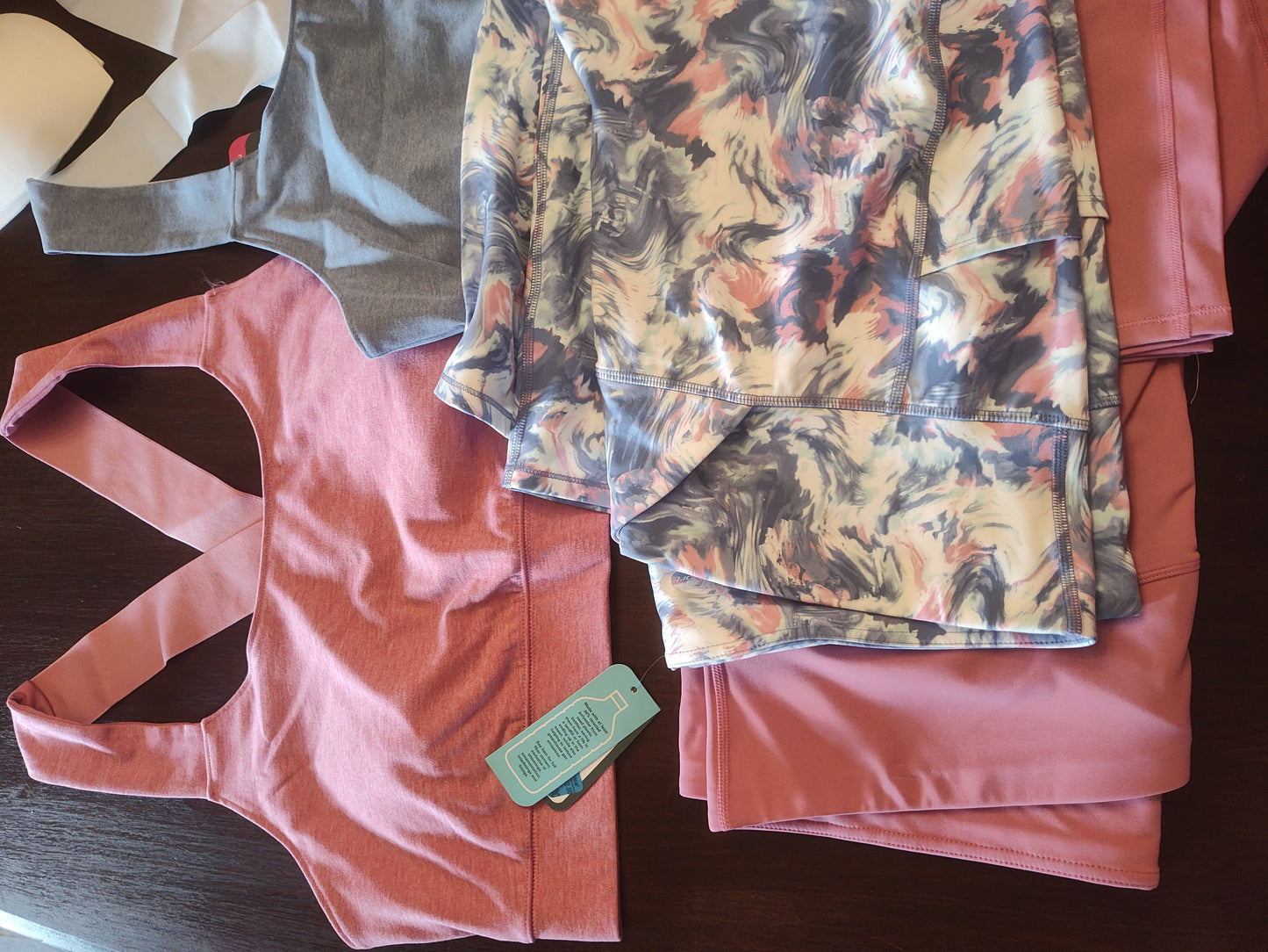 Seller 185:  MTA Women's 2x/3x Athletic Wear New 2 mix and match sets