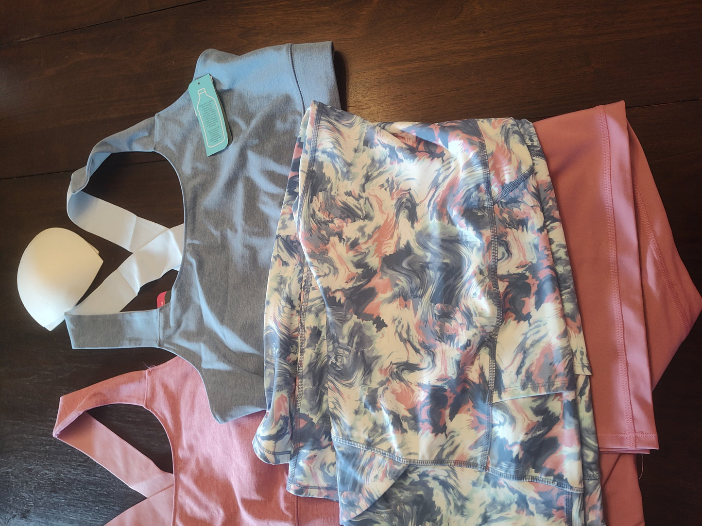 Seller 185:  MTA Women's 2x/3x Athletic Wear New 2 mix and match sets