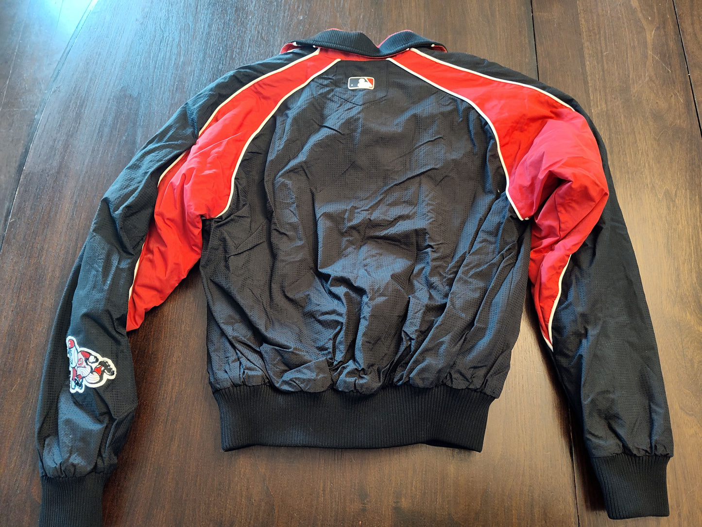 Seller 185:  Majestic Adult Small Cincinnati Reds Lined Jacket Vintage