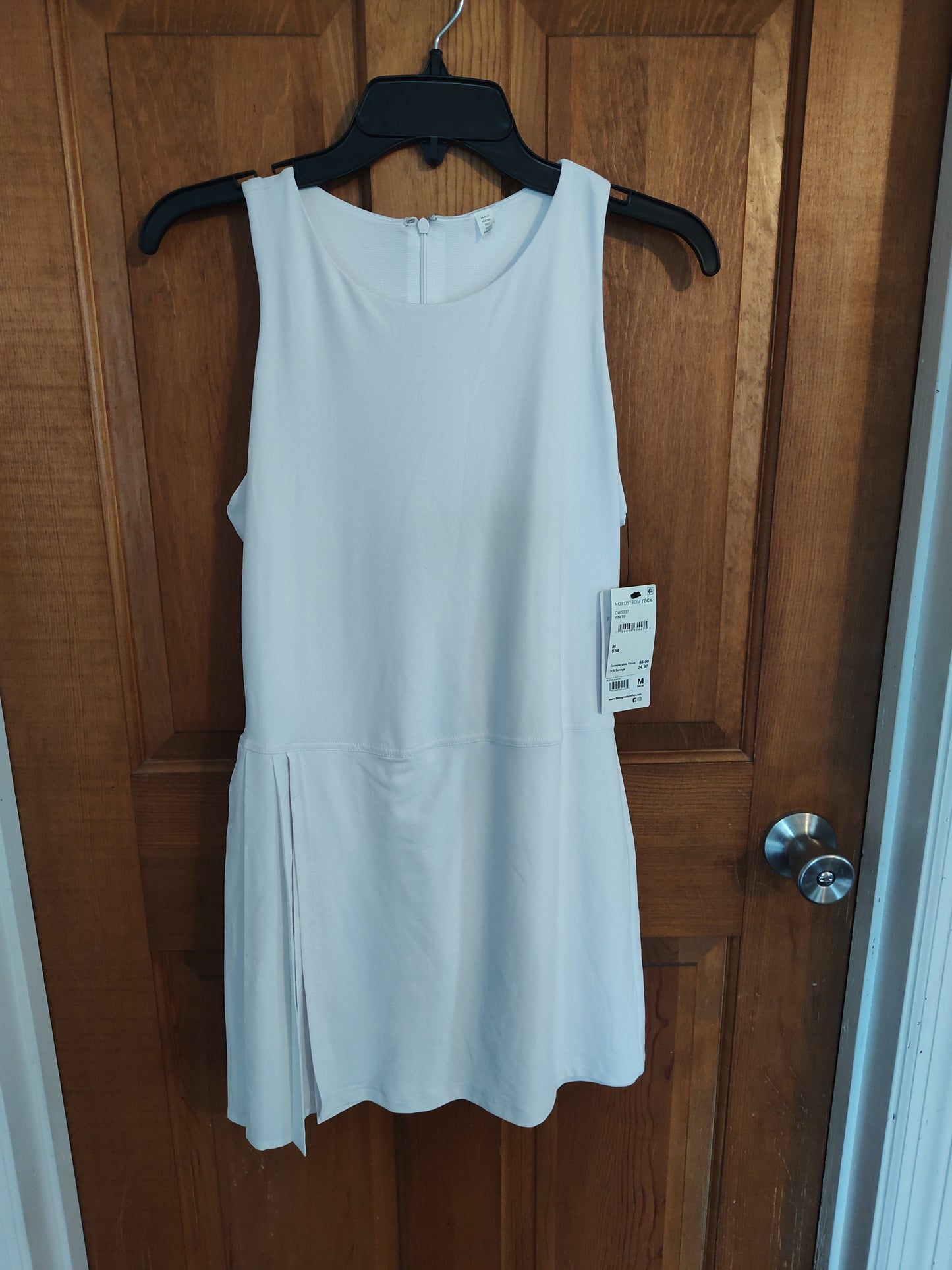 Seller 185:  90 degrees Women's Athletic Dress Size Medium