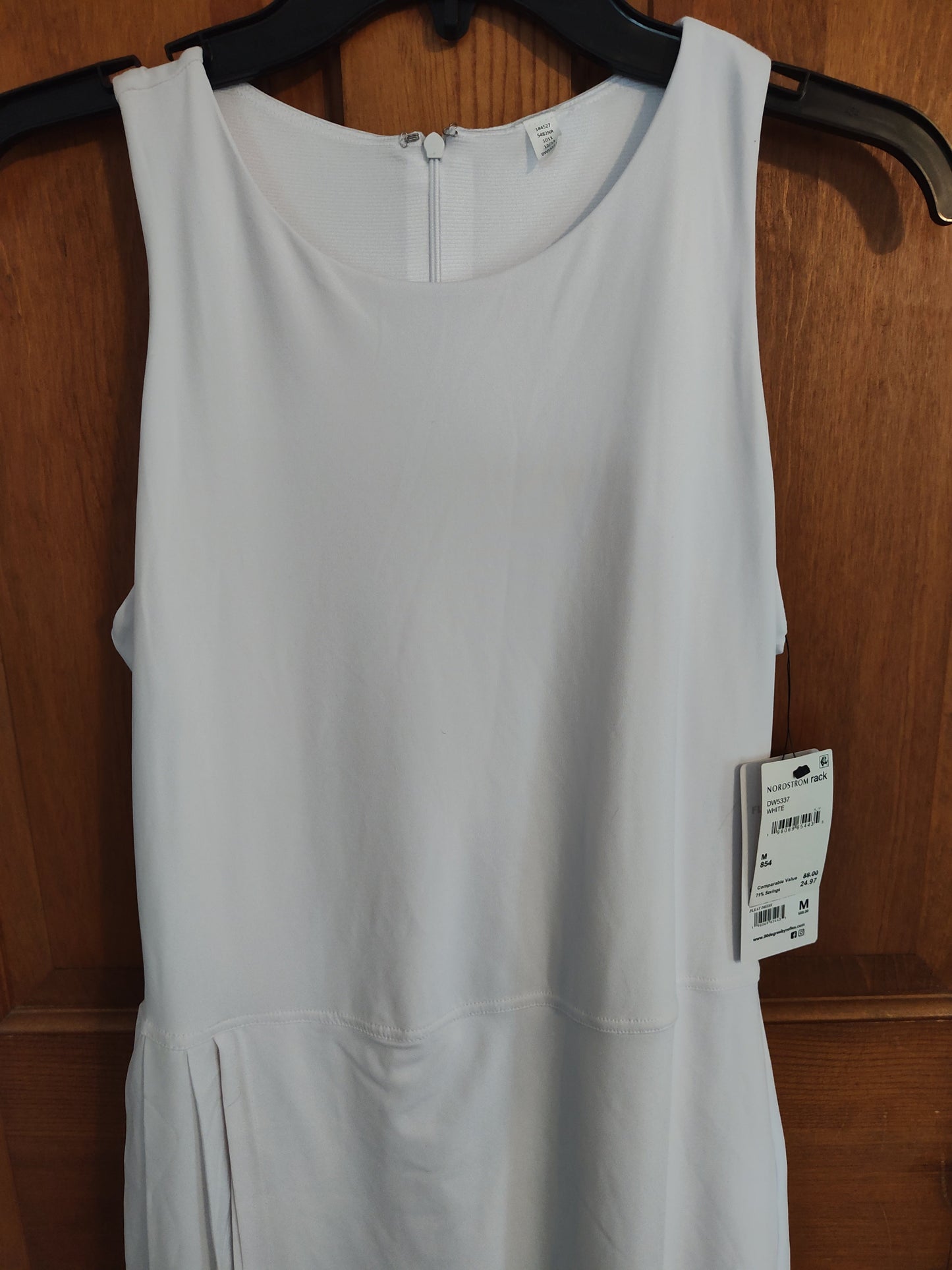 Seller 185:  90 degrees Women's Athletic Dress Size Medium