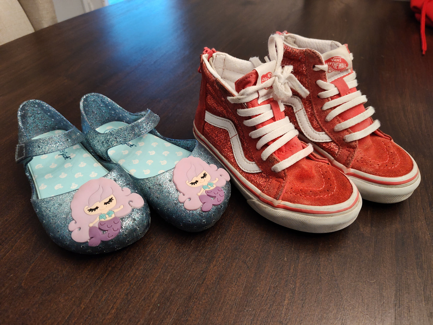 Seller 185:  Girl's shoes size 10/10.5 Vans & Cat n Jack