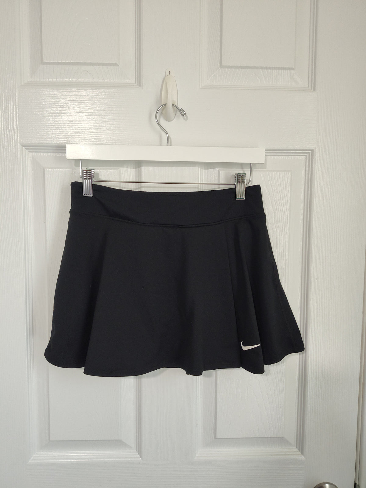 Seller 189:  Nike Dri-Fit Athletic Skirt Women's Size Small with built in shorts