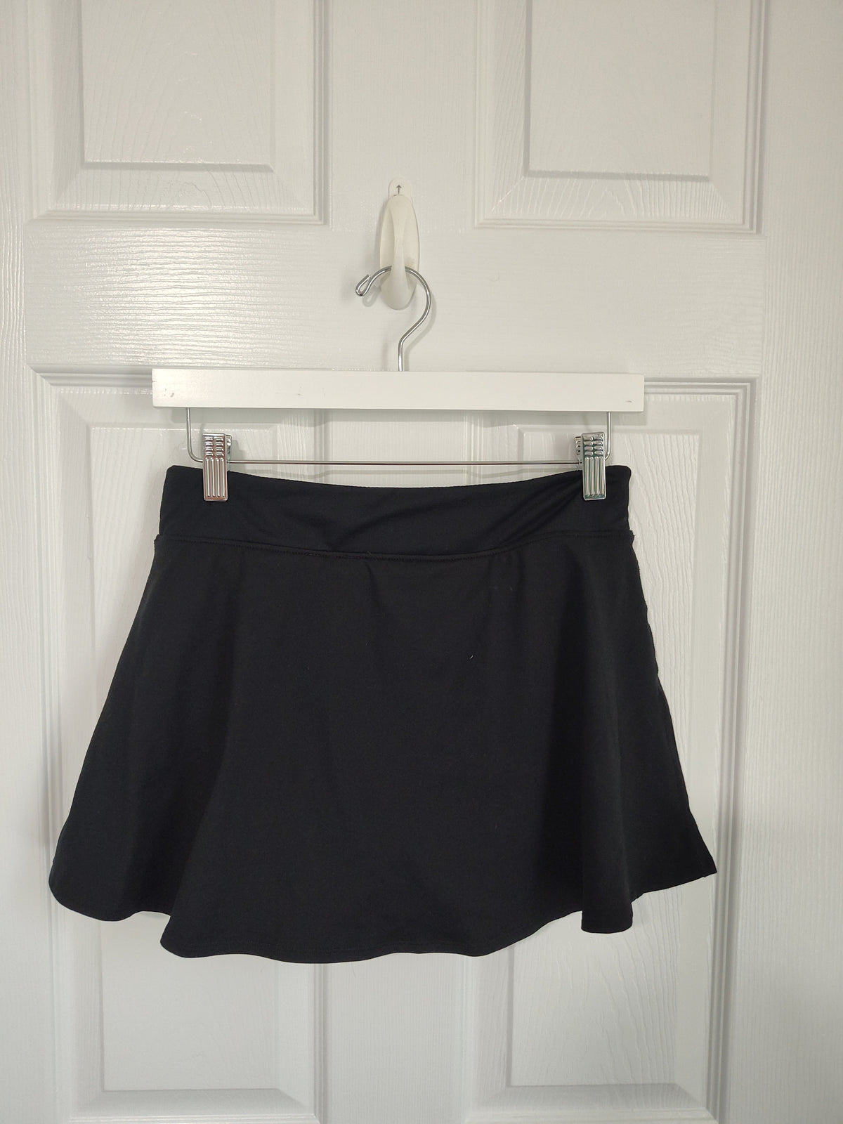 Seller 189:  Nike Dri-Fit Athletic Skirt Women's Size Small with built in shorts