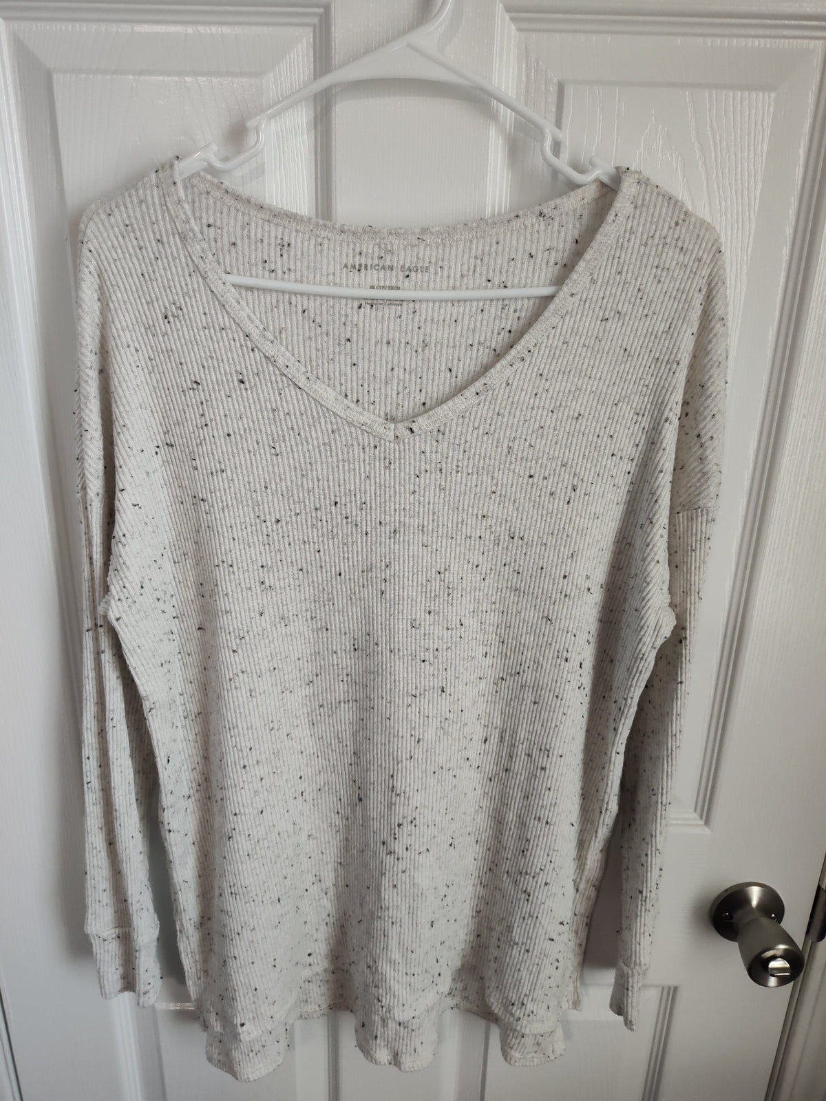 Seller 189:  American Eagle Women's XS Cream Ribbed Top