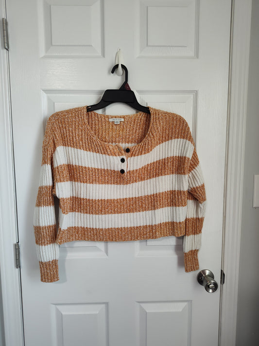 Seller 189:  American Eagle cropped Henley Sweater women's size small