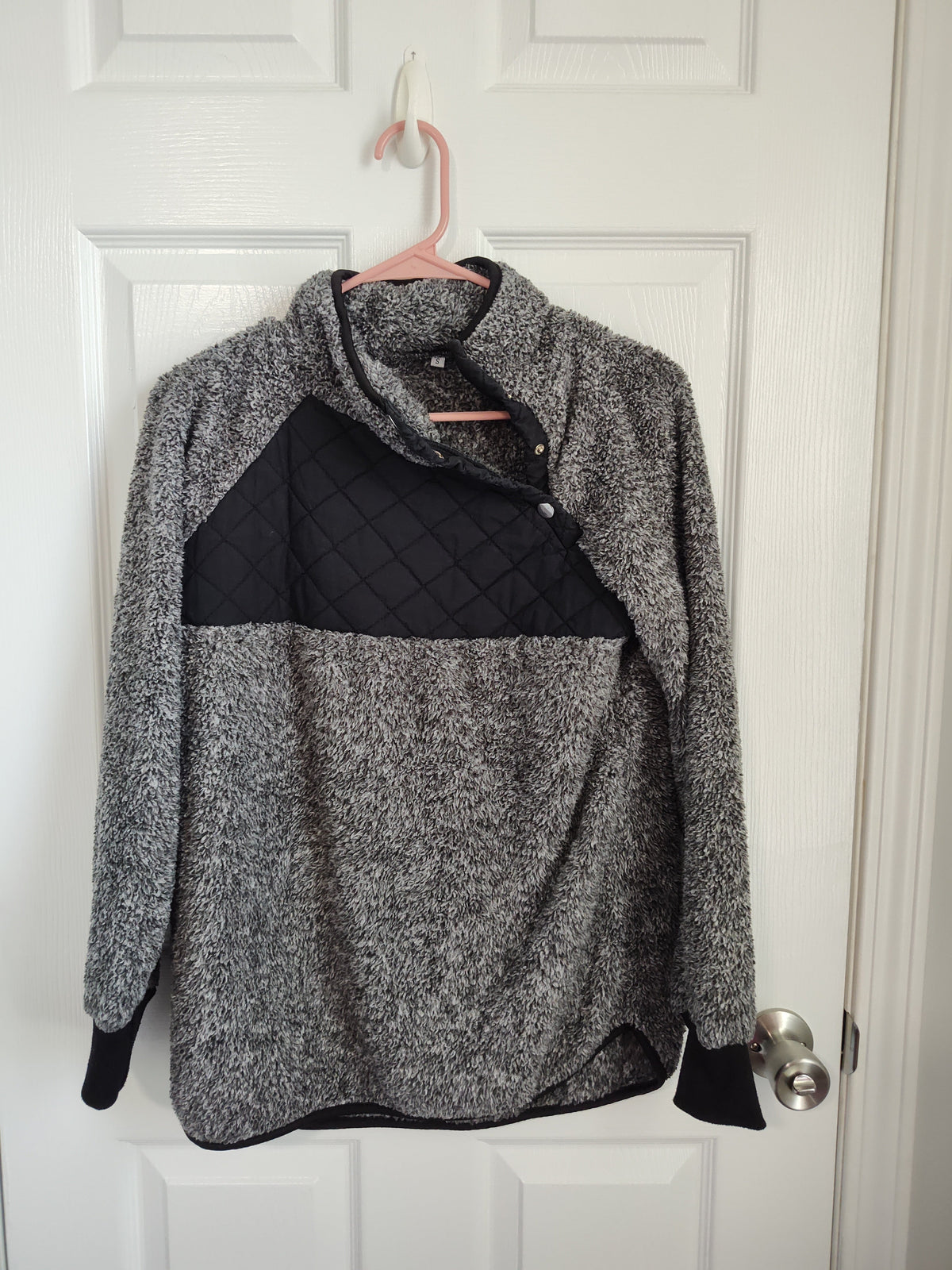 Seller 189:  Grey/Black Pullover Jacket Size Small women's