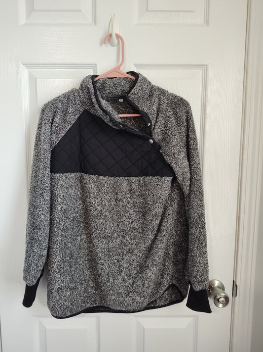 Seller 189:  Grey/Black Pullover Jacket Size Small women's
