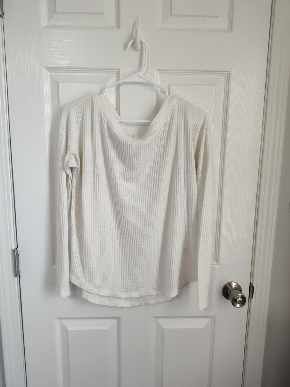 Seller 189:  Aeropostale Women's Small Waffle Knit Long Sleeve