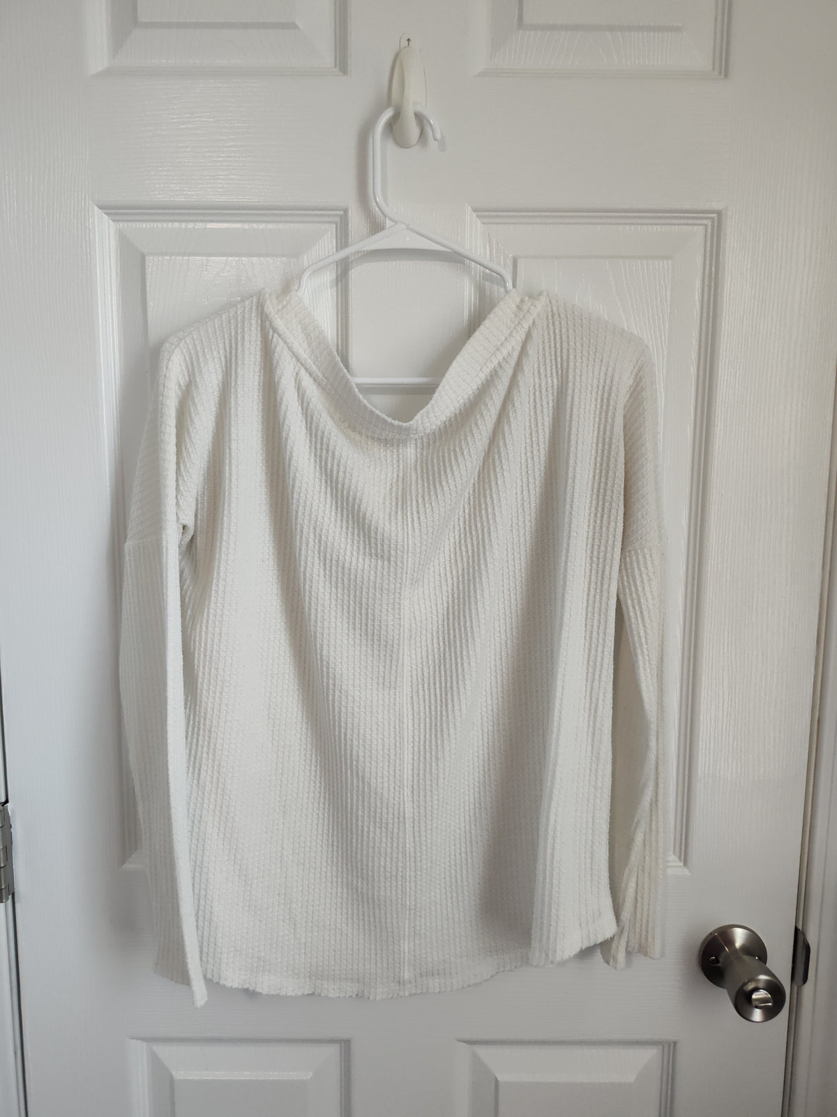Seller 189:  Aeropostale Women's Small Waffle Knit Long Sleeve