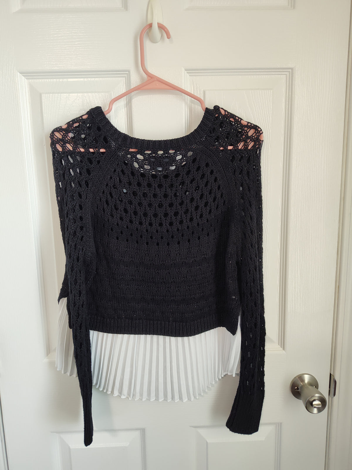 Seller 189:  Maeve (Anthropologie) Women's Small Pleated Trim Crochet Long Sleve