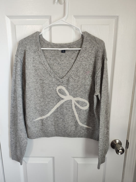 Seller 189:  American Eagle V-neck sweater Women's size small grey/bow detail