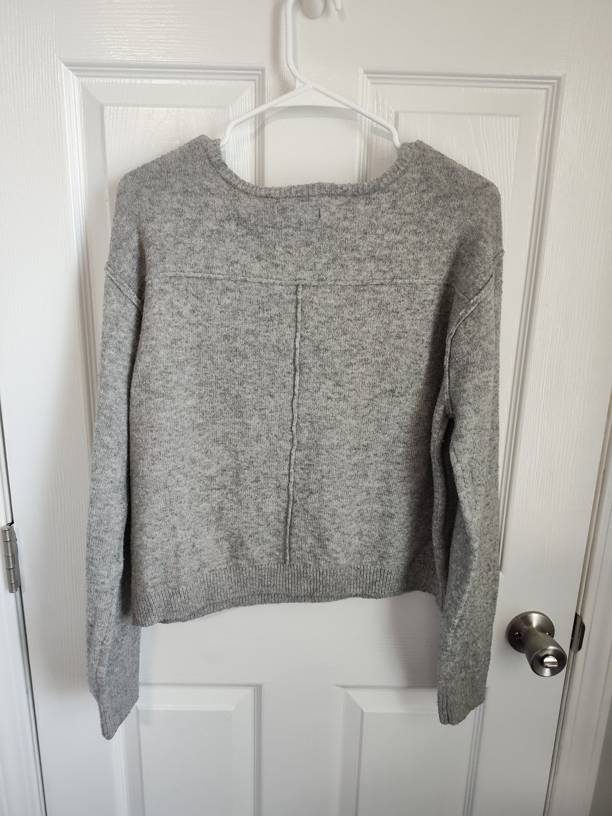 Seller 189:  American Eagle V-neck sweater Women's size small grey/bow detail