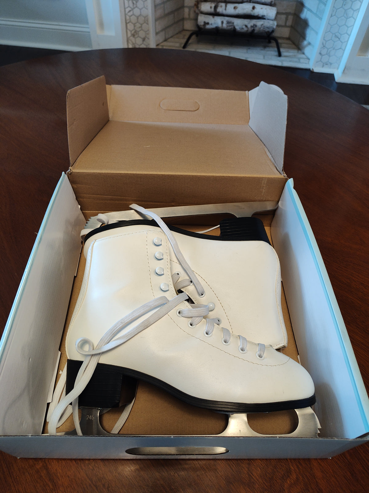 Seller 189:  American Ice Skates Women's size 7