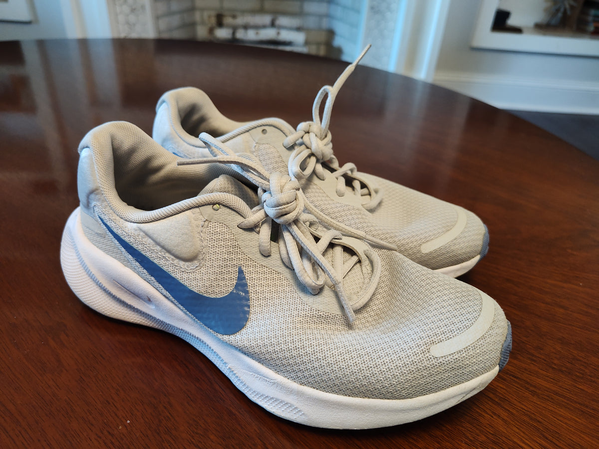Seller 189:  Nike Grey/Blue Shoes Women's size 7.5