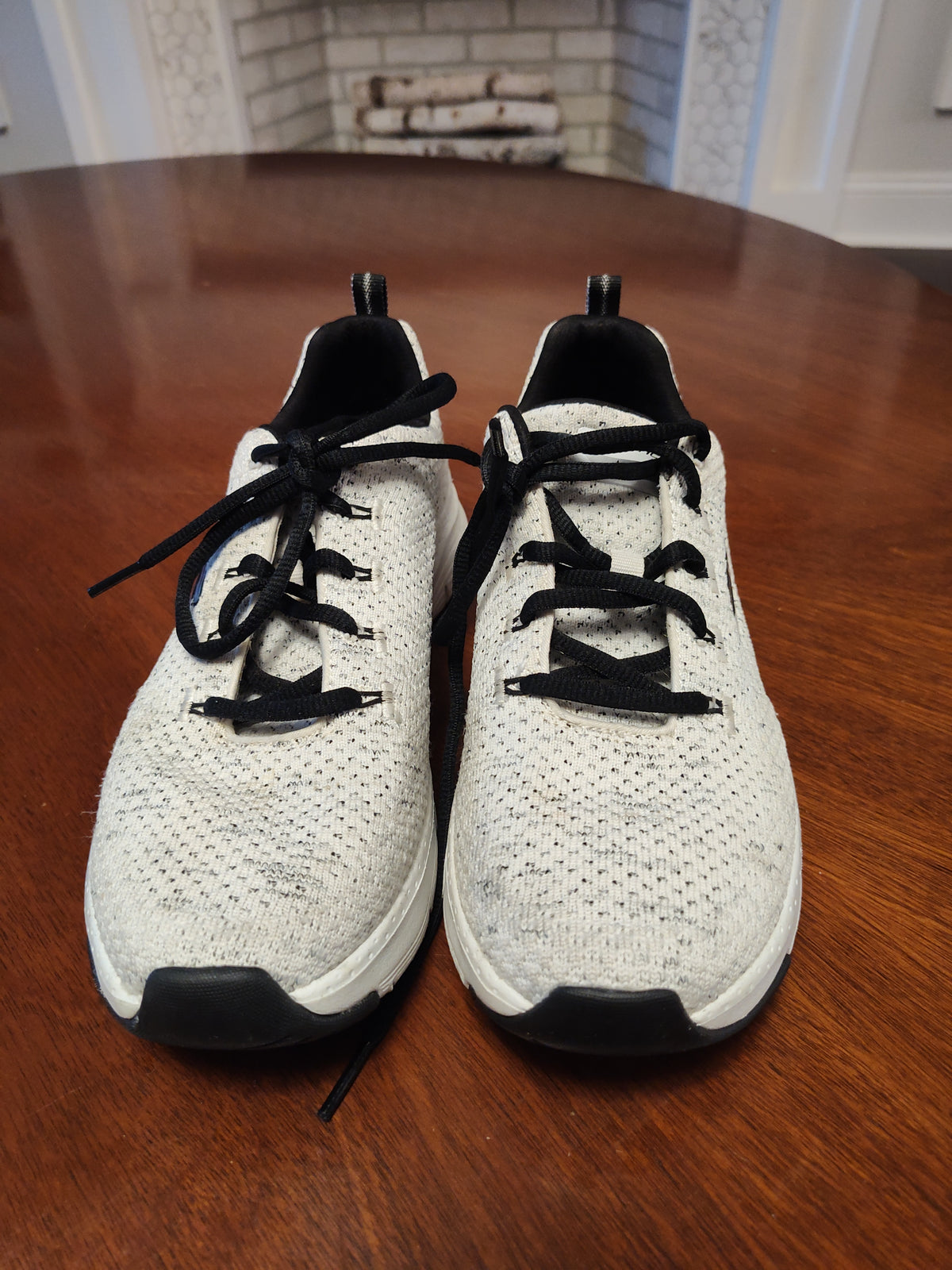 Seller 189:  Skechers ArchFit Gray/Black women's shoes size 8.5