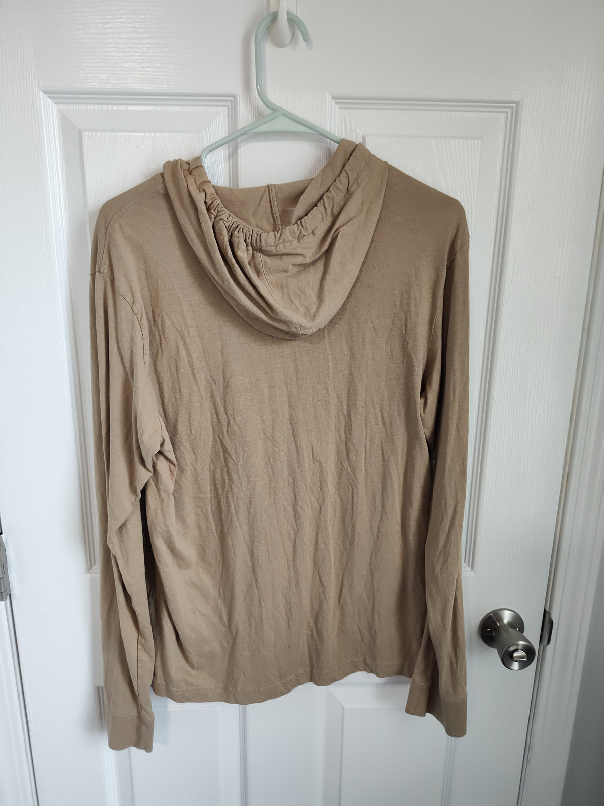 Seller 189:  Hurley Lightweight Hoodie Women's size medium