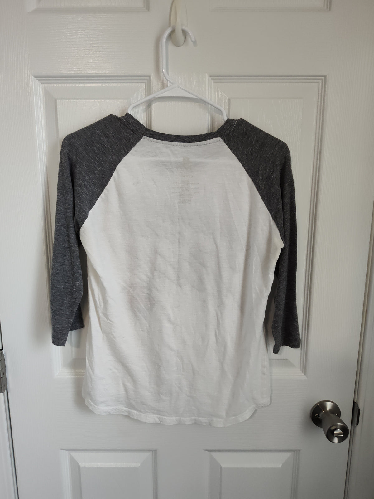 Seller 189:  Bengals 3/4 sleeve top juniors size 11/13 (women's medium)