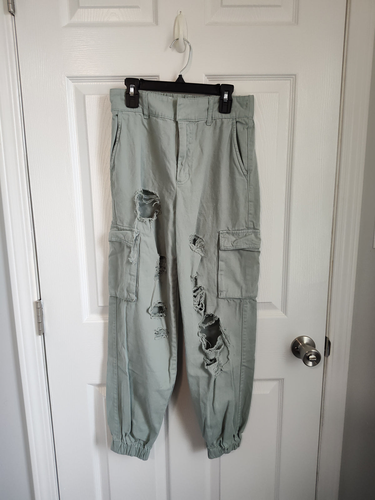 Seller 189:  Forever 21 women's XS distressed cargo joggers