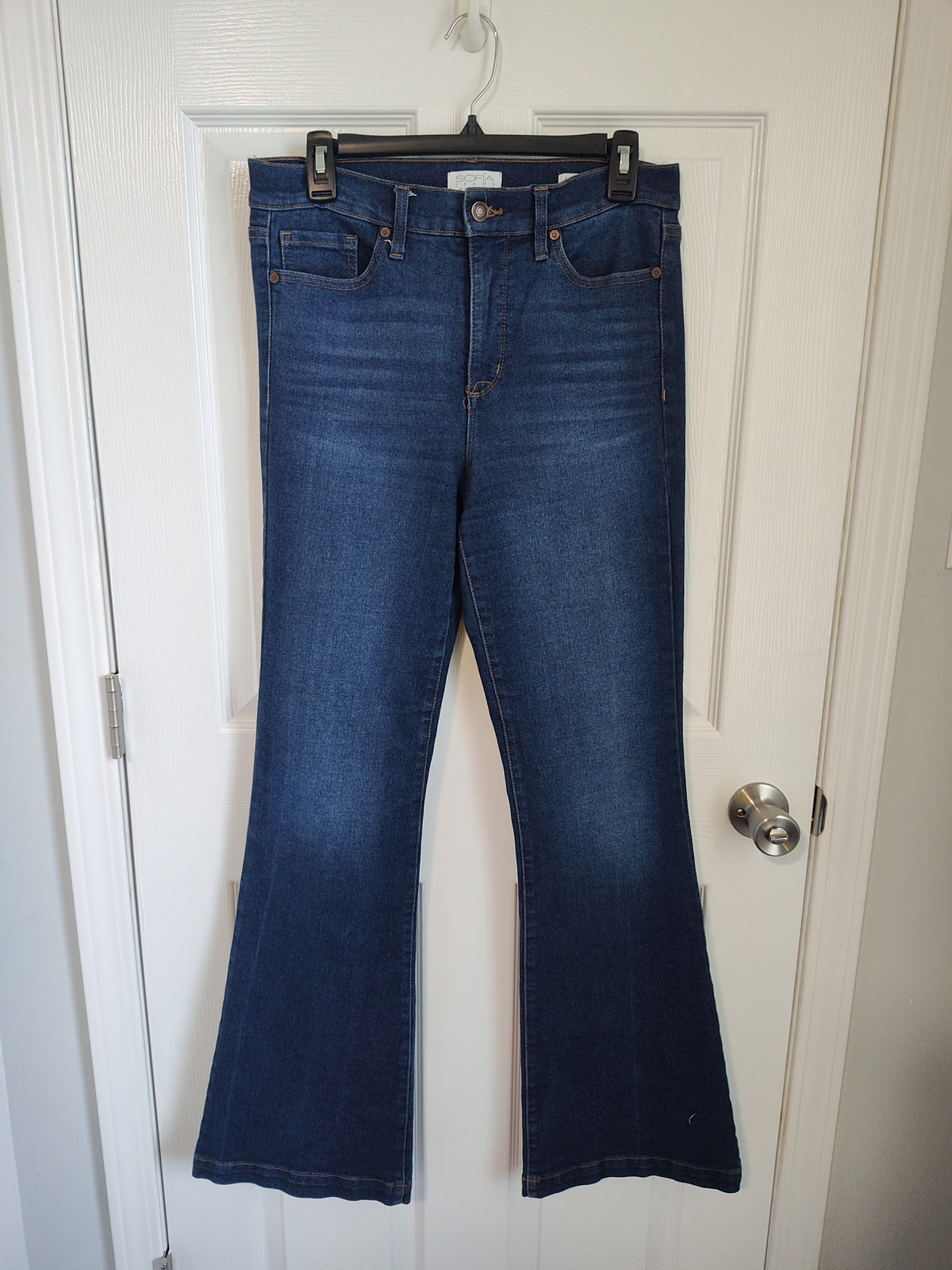 Seller 189:  Sofia Vergara Jeans Size 8 women's:  Melissa Flare Cut