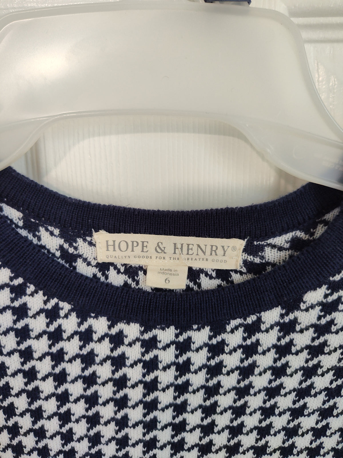 Seller 189:  Hope & Henry Houndstooth Style Dress Girls size 6