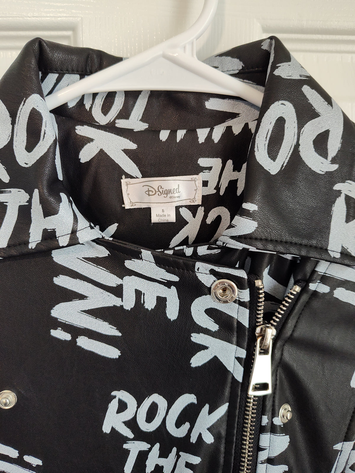 Seller 189:  Disney D-signed Rock the Town Jacket Girls Size 10/12