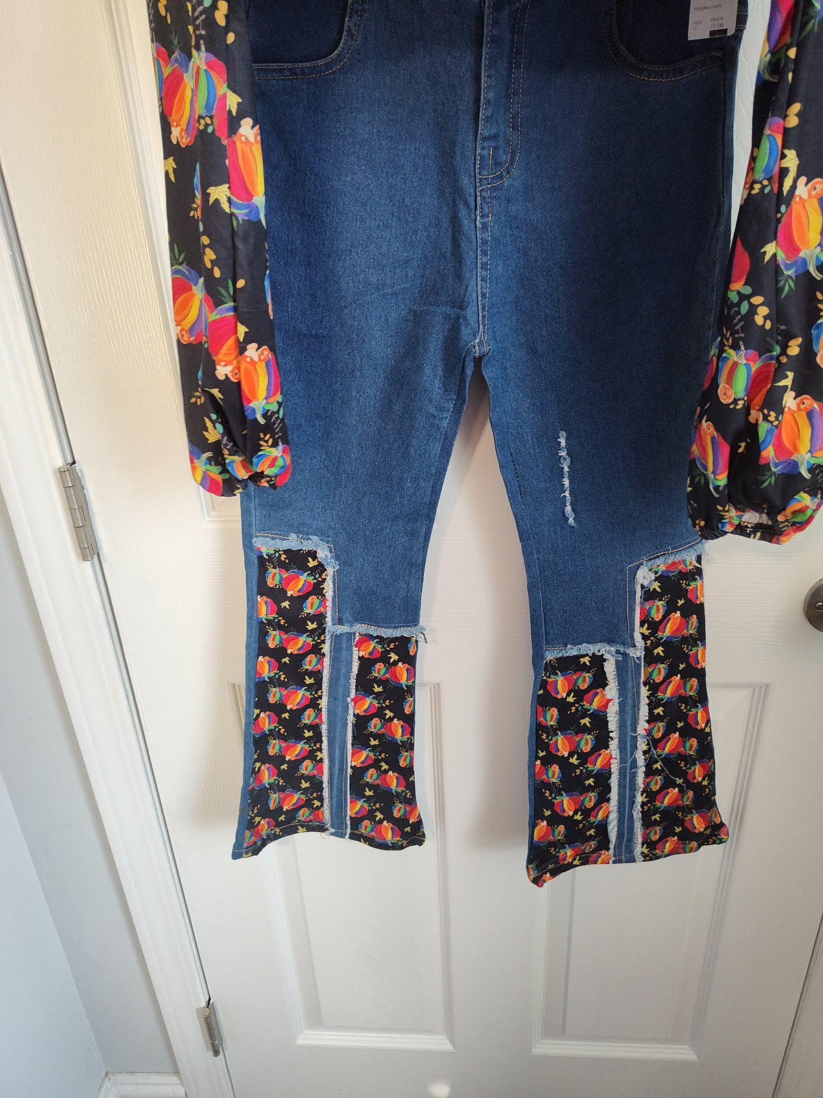 Seller 189:  Ruffle Girls Pumpkin Outfit Girl's size 5xl (12)