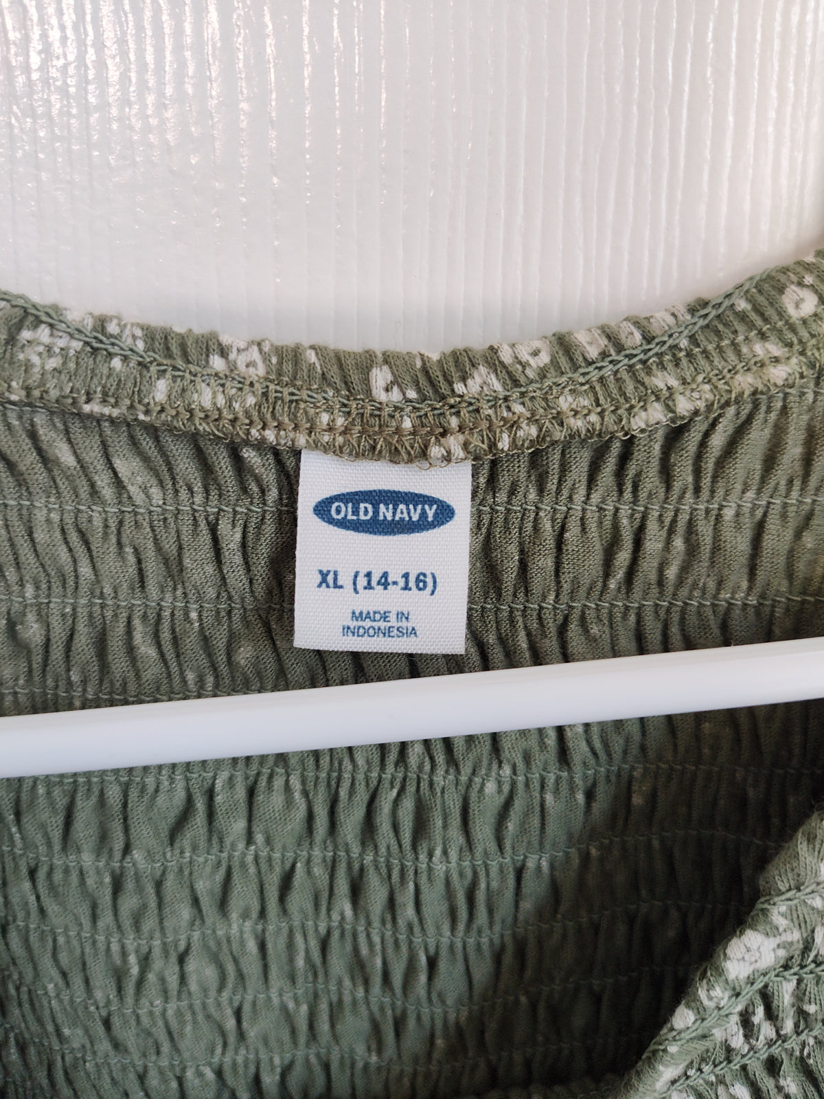 Seller 189:  Old Navy Fall Top Girl's size 14/16