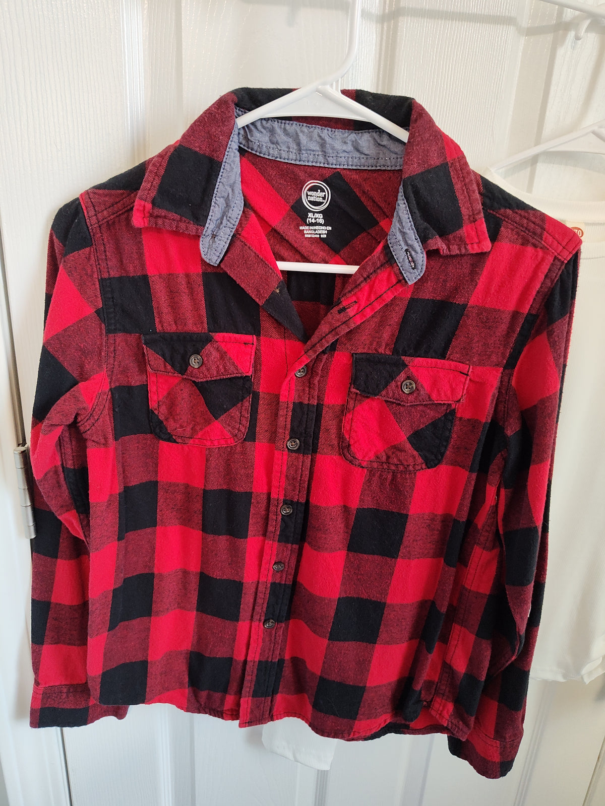 Seller 189:  Unisex Flannel Shirt Wonder Nation 14/16 with Girls White Top Size 14