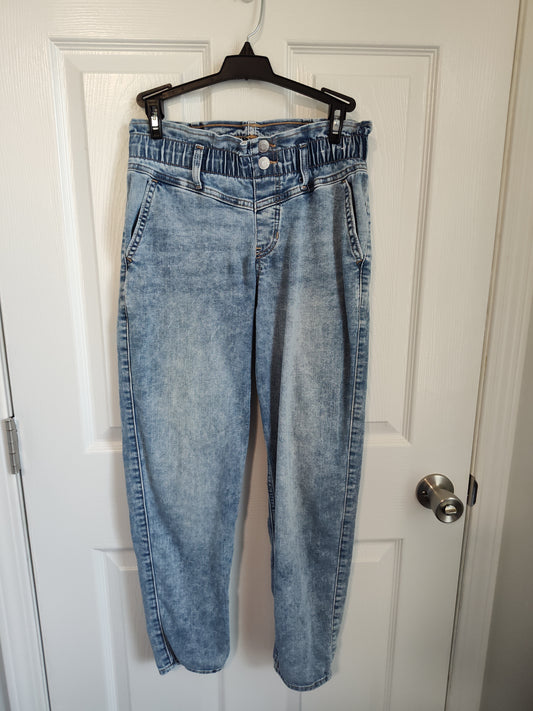 Seller 189:  Abercrombie high rise mini mom jeans size 13/14 girls