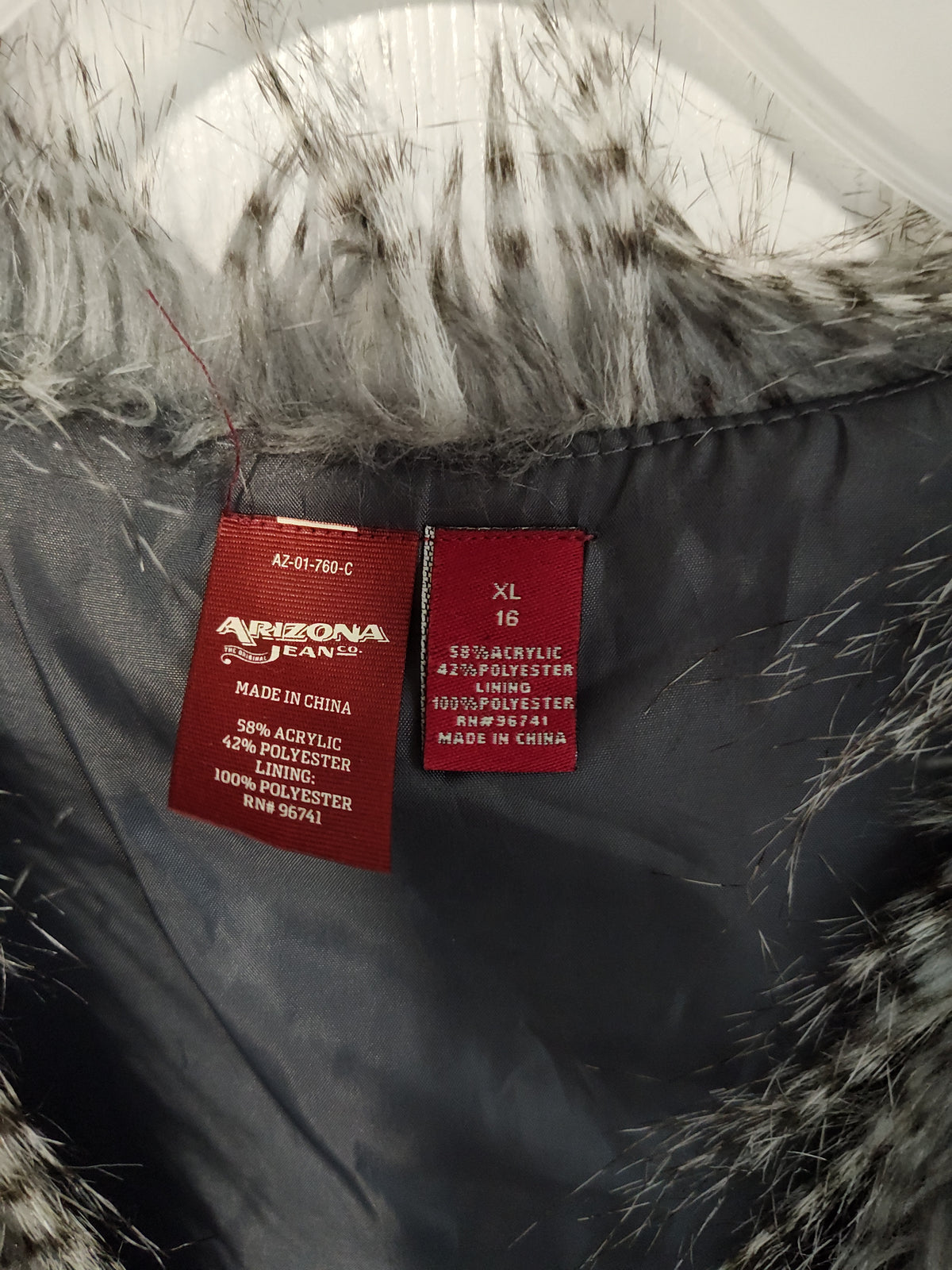 Seller 189:  Arizona Girl's faux feather vest size 16