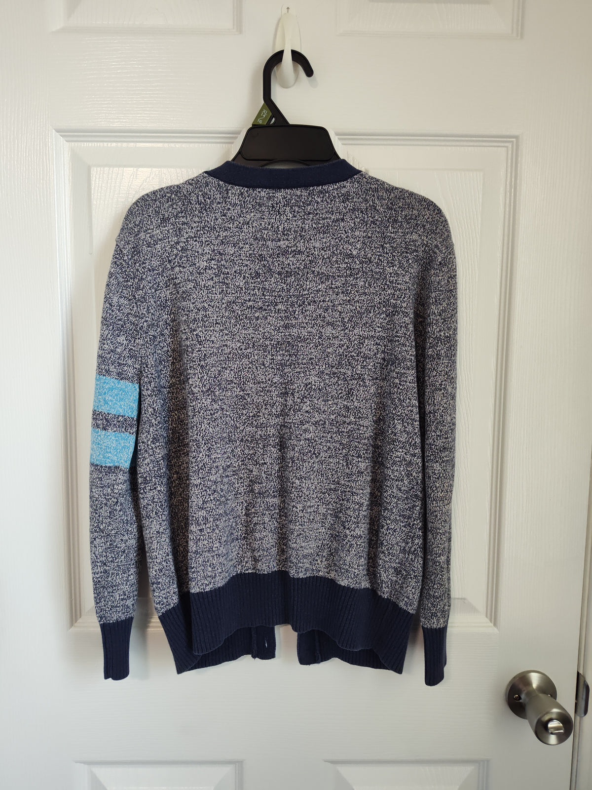 Seller 189:  Cat n Jack Boys cardigan size 8/10
