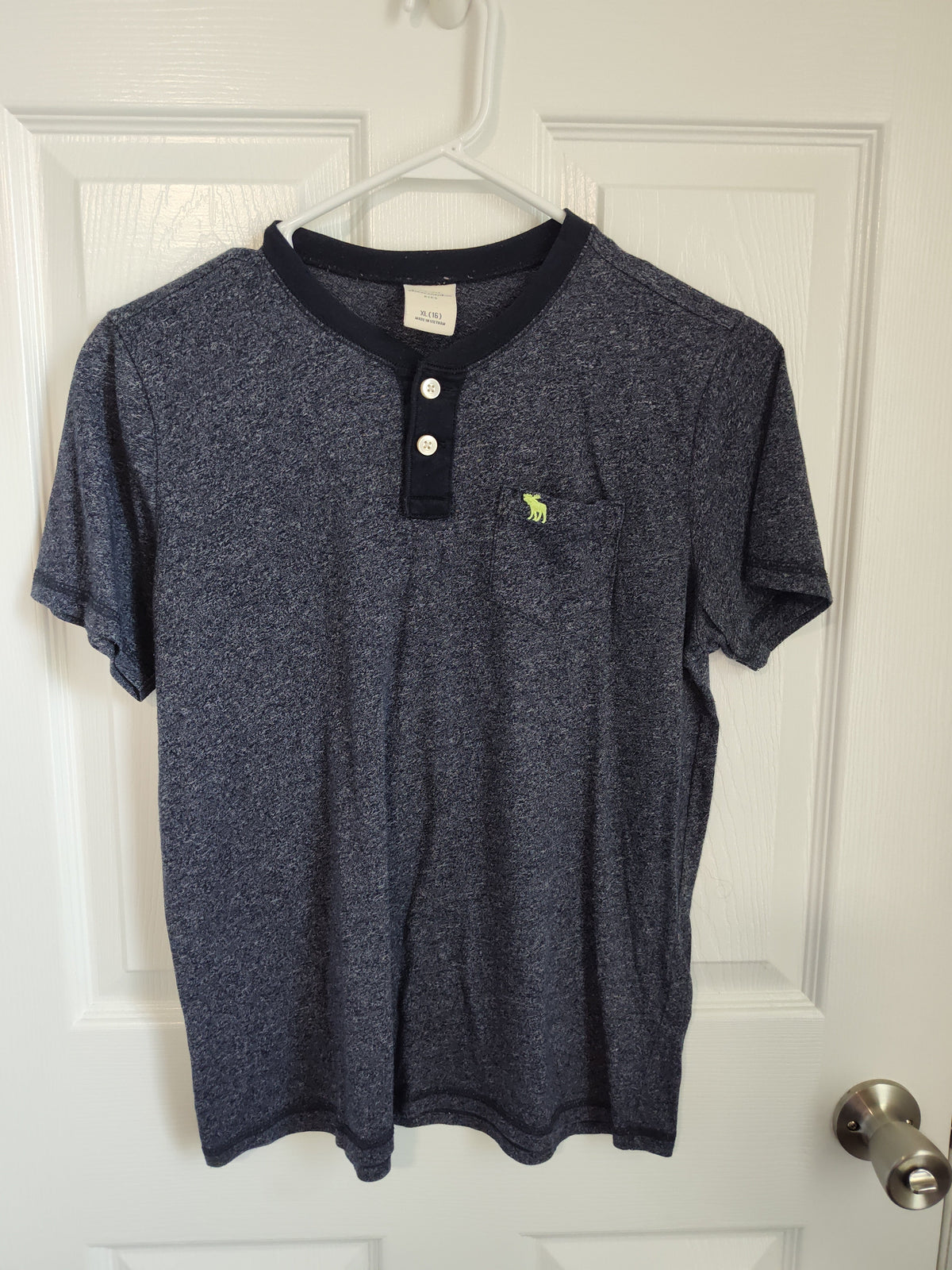 Seller 189: Abercrombie & Old Navy Shirts Boys size 14/16
