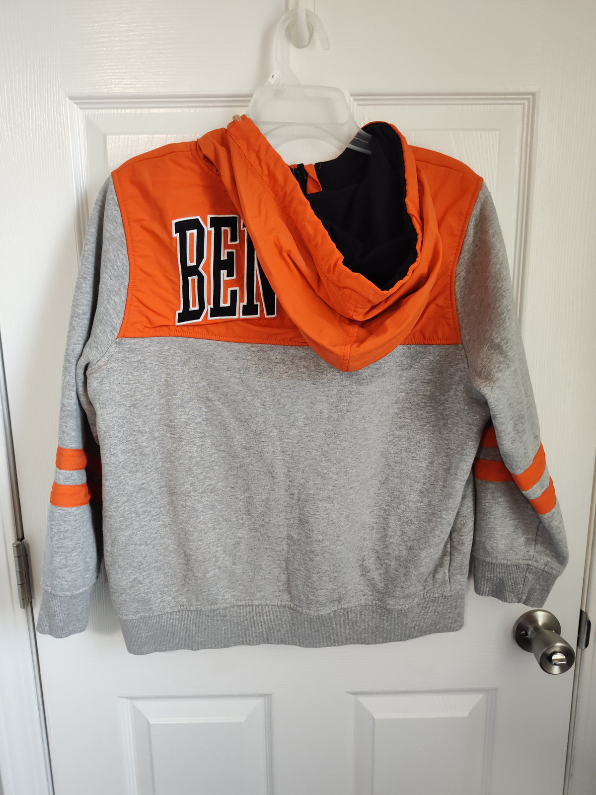Seller 189:  Bengals zipup Jacket (NFL Team Apparel Brand) Boys size L (14/16)