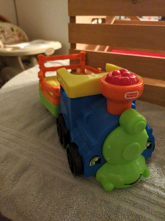 Seller 123 - Fisher Price Little People Jungle Train NO CHARACTERS