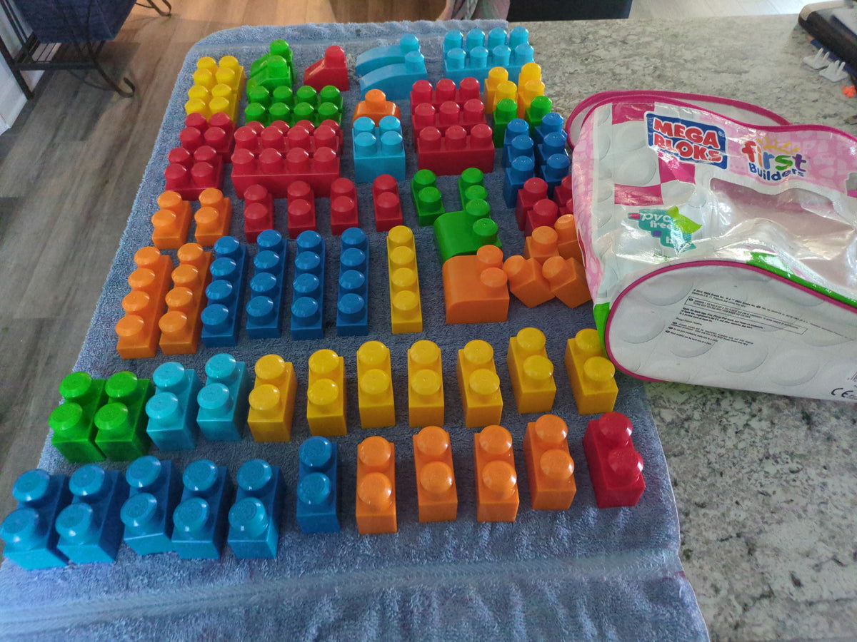 Seller 123 - 80 Mega Blocks First Builds Set (1/2)