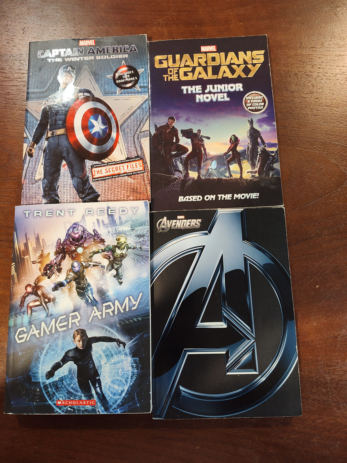 Seller 189:  Marvel/Superhero paperback books x 4