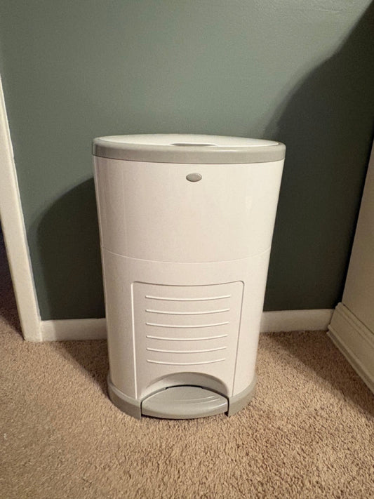 #39 dekor plus diaper pail