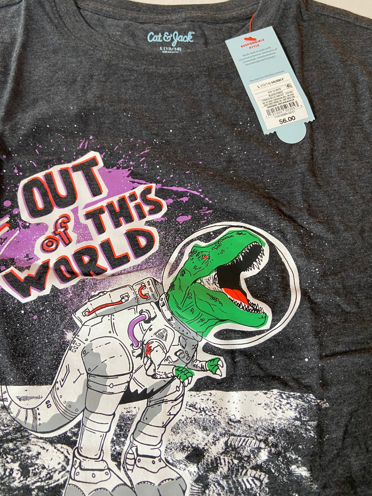 Large xxl 18 NWT, Cat & Jack Out of this World Dino shirt