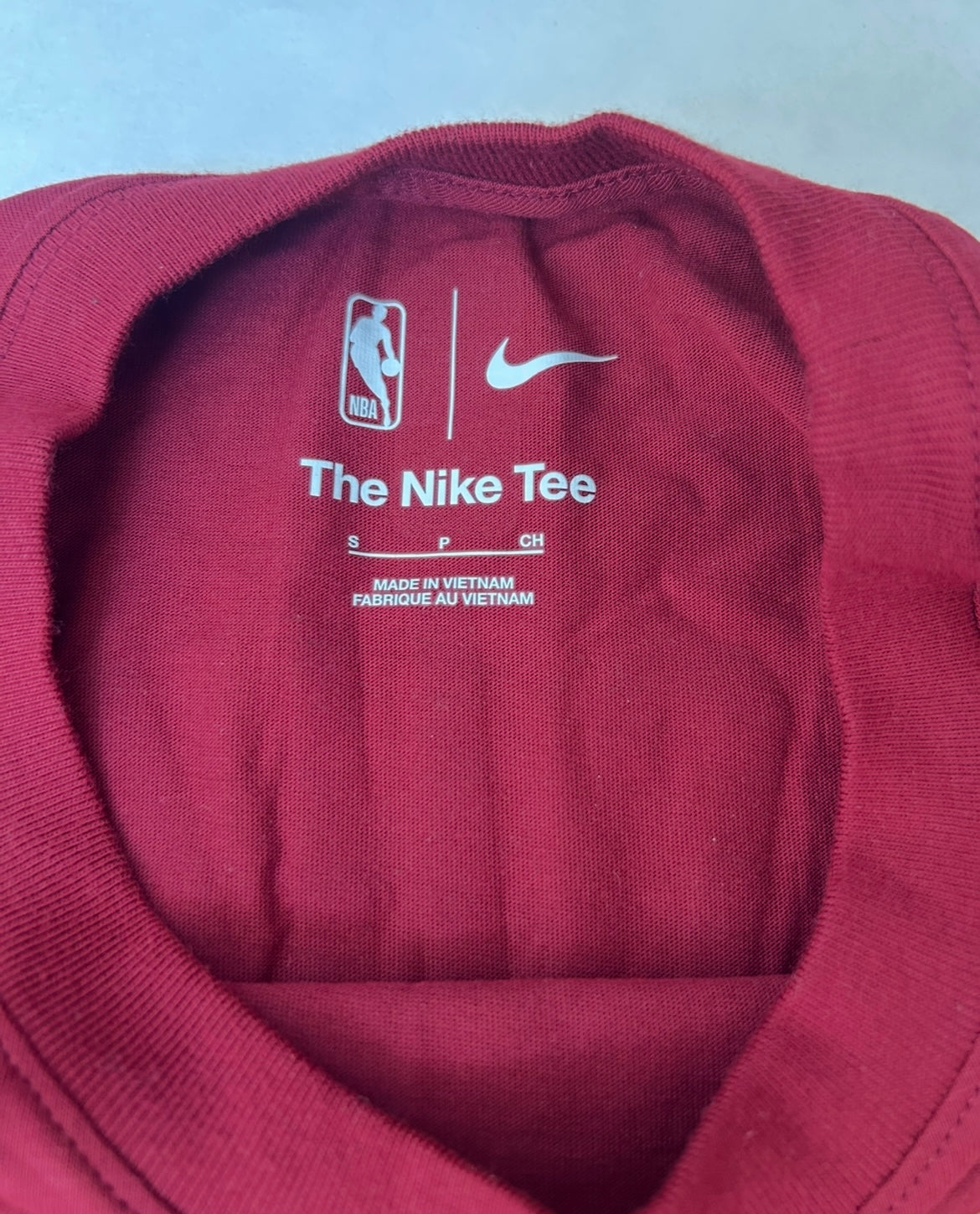 #200 Boys Nike Adult small Cleveland tshirt