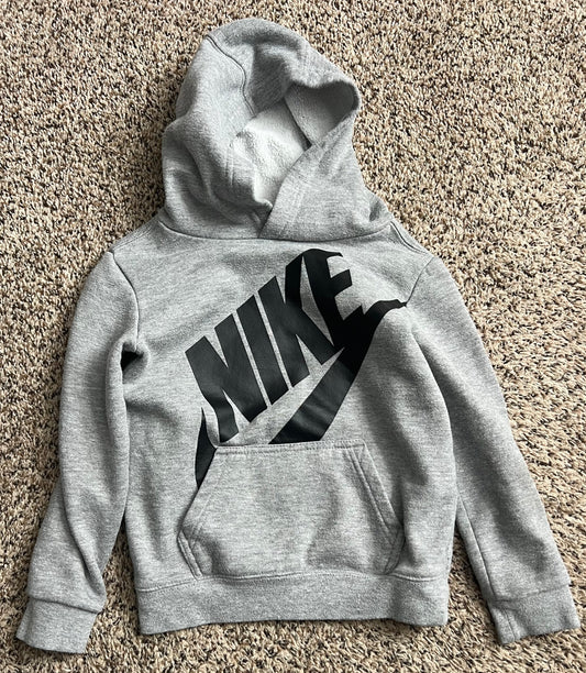 Seller 130 Boys 4T Nike gray pull over jacket - GUC