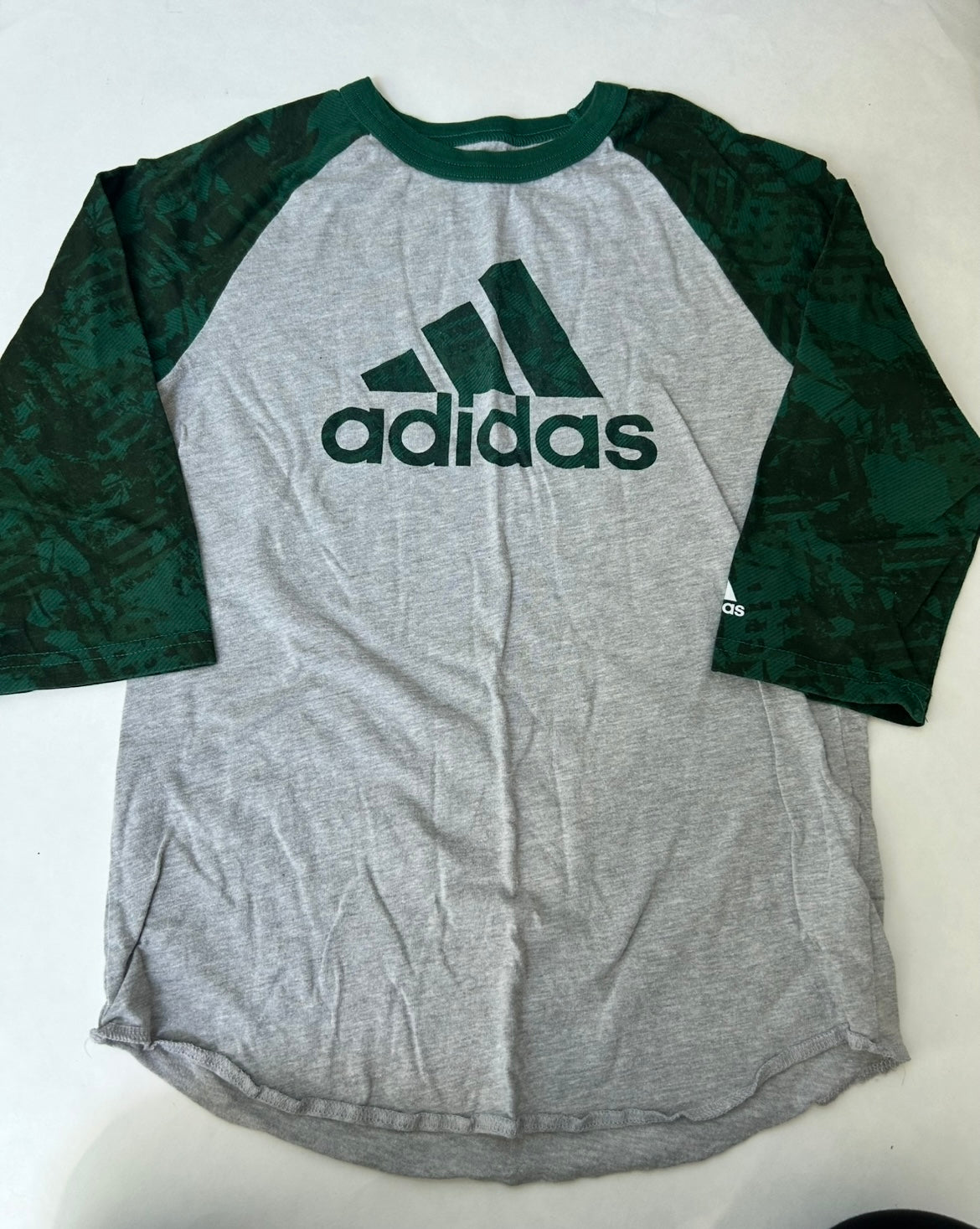 #95 Boys Youth Medium Adidas 3/4 sleeve green camo shirt