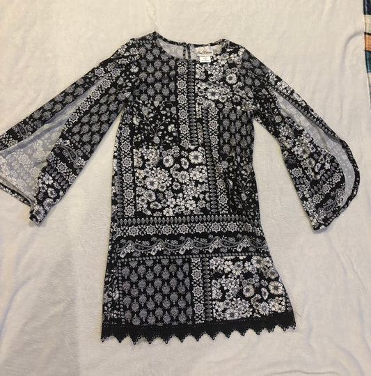 Seller #80 - Girls size 14 Rare Editions navy and white dress *Reduced*