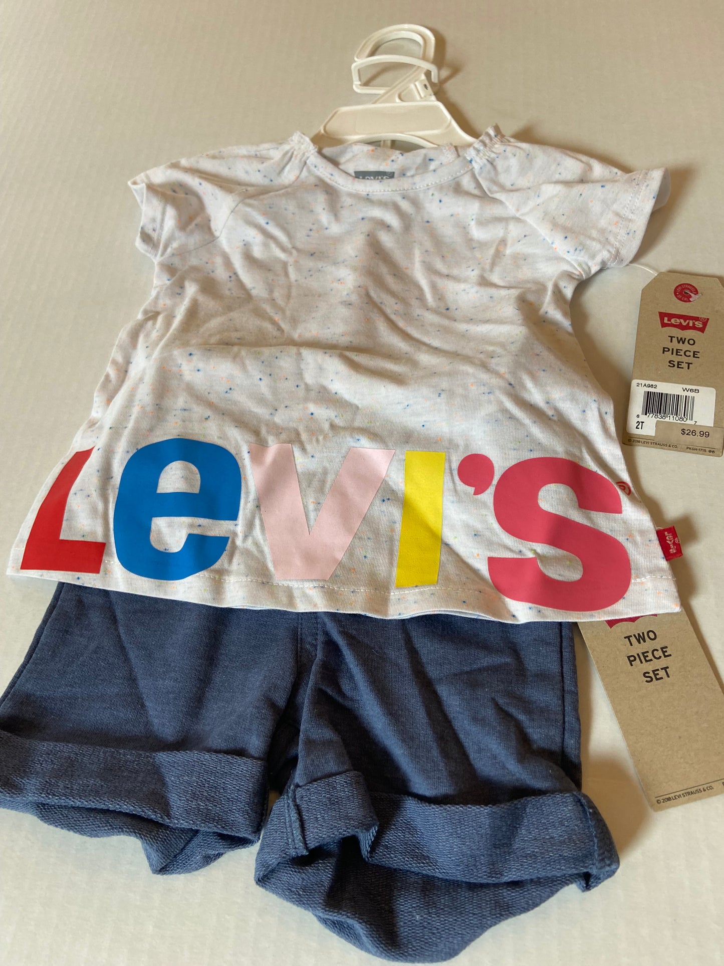 Girls 2T NWT, Levi's 2 piece outfit