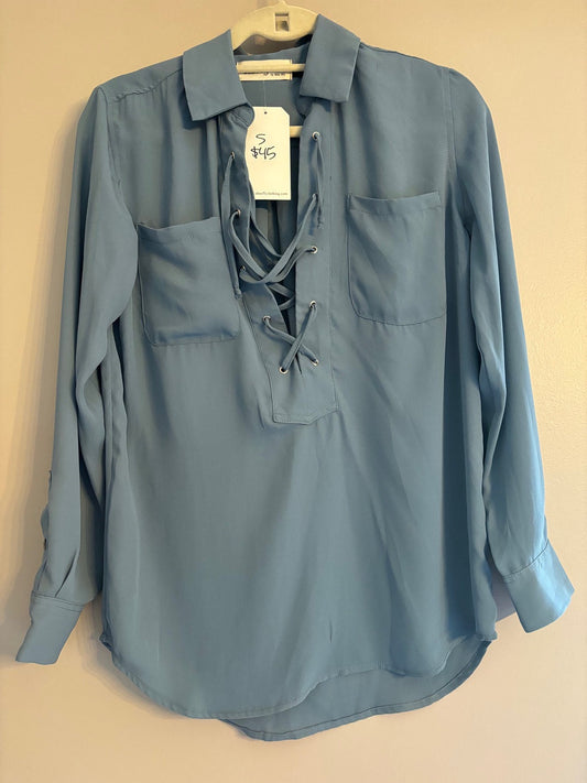 #70 NWT New With Tag Women's Blouse Size Small