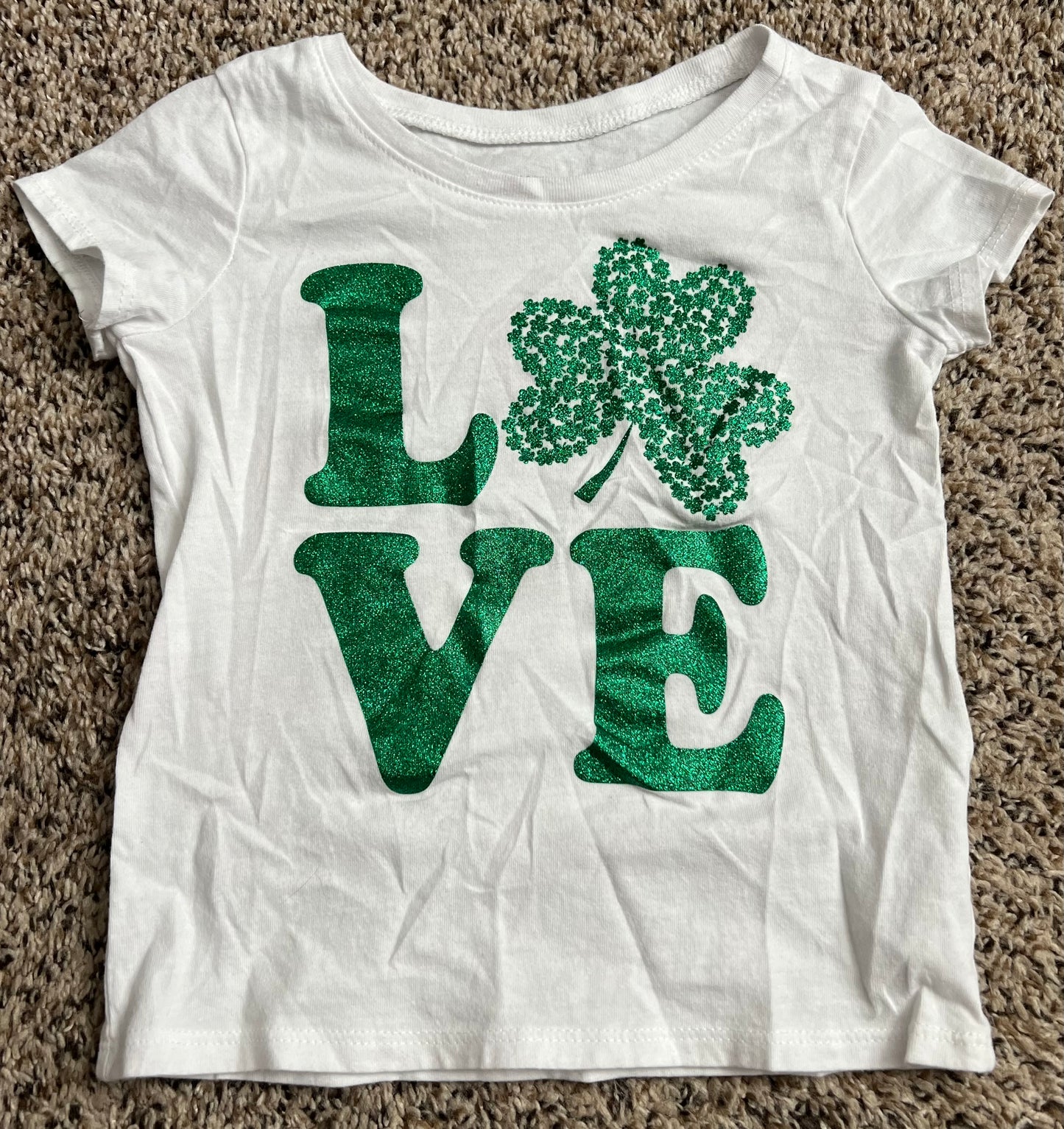 Seller 130 Girls 3T Shamrock Shirt EUC