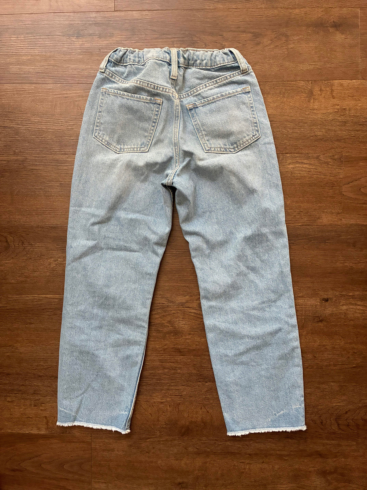 #126 EUC Old Navy Light Wash Slouchy Straight Distressed Jeans Girls 10